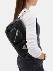 Guess Jeans Torebka CWBEO-GUESS-B-007-09 Czarny. Czarne torebki klasyczne damskie Guess Jeans, z aplikacjami, z jeansu, bez dodatków. Za 259.99 zł.