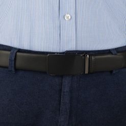 Pasek męski skórzany 3,5 cm klamra automatyczna Beltimore czarny 02-548 : Kolory - czarny, Rozmiar pasków - r.115-130 cm. Czarne paski męskie bez wzorów, ze skóry, wizytowe. Za 64.99 zł.