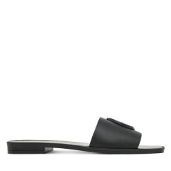 Klapki Just Cavalli. Czarne klapki damskie Just Cavalli, bez wzorów, bez obcasa. Za 459.99 zł.