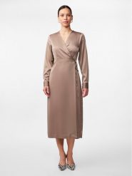 YAS Sukienka codzienna Pella 26030740 Beżowy Regular Fit. Brązowe sukienki damskie YAS, na co dzień, m, bez wzorów, z syntetyku, bez kołnierzyka, bez ramiączek, proste. Za 179.99 zł.