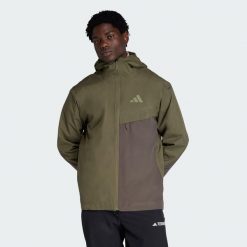 DWUWARSTWOWA KURTKA PRZECIWDESZCZOWA TERREX MULTI CLIMAPROOF. Brązowe kurtki outdoor męskie Adidas, s, bez wzorów, z materiału, bez kaptura. Za 529.00 zł.
