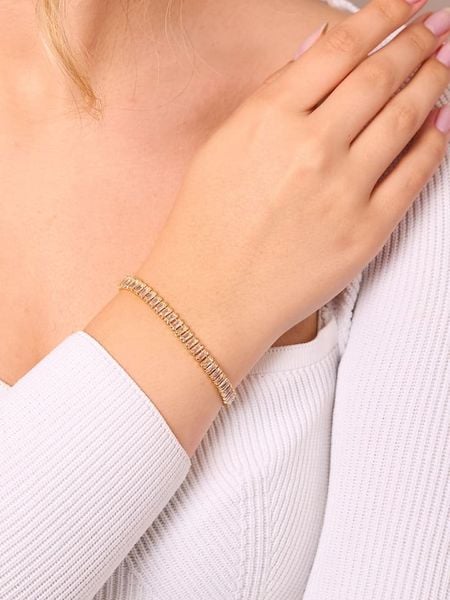 Lodie Silver Bransoletka z elementami ozdobnymi rozmiar: onesize. Różowe bransoletki damskie Lodie Silver, metalowe. Za 39.99 zł.