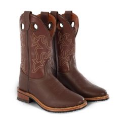 Buty westernowe klasyczny model. Brązowe kalosze damskie POOL'S, bez wzorów, z materiału. Za 865.50 zł.