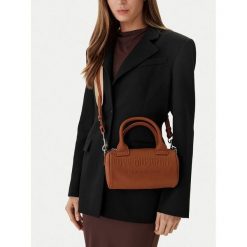 Torebka LOVE MOSCHINO. Brązowe torebki klasyczne damskie Love Moschino, bez wzorów, bez dodatków. Za 869.99 zł.