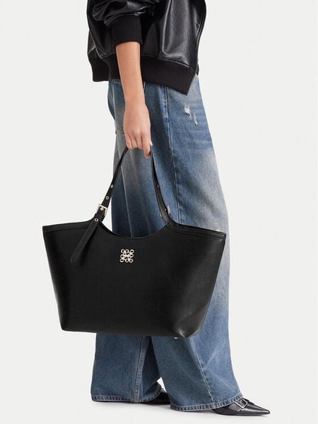 Nine West Torebka CEO-PEARL LINE-LDA9339 Czarny. Czarne torebki klasyczne damskie Nine West, bez wzorów, bez dodatków. Za 259.99 zł.