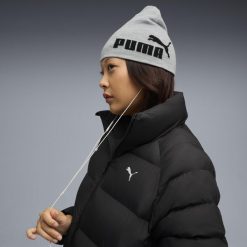Czapka beanie średniej głębokości Essentials bez mankietu PUMA. Czarne czapki męskie Puma, bez wzorów, eleganckie. Za 79.00 zł.