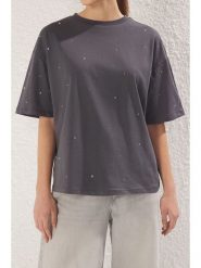 Trendyol Koszulka w kolorze antracytowym rozmiar: XS. Czarne t-shirty damskie Trendyol, xs, bez wzorów, z bawełny, bez kołnierzyka. Za 53.91 zł.