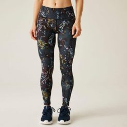 Damskie wpływowe legginsy. Legginsy sportowe damskie Dare 2b, bez wzorów, na fitness i siłownię. W wyprzedaży za 180.60 zł.
