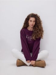 Bluza z haftem - fioletowy. Fioletowe bluzy bez kaptura damskie Reserved, l, z bawełny. Za 119.99 zł.