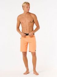 Rip Curl Szorty kąpielowe "Mirage Core" w kolorze pomarańczowym rozmiar: 30. Pomarańczowe szorty sportowe męskie Rip Curl, z materiału, outdoorowe. Za 109.26 zł.