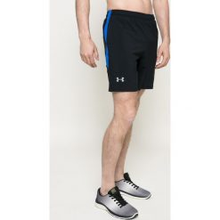 Under Armour - Szorty. Czarne szorty męskie Under Armour, bez wzorów, z materiału, sportowe. W wyprzedaży za 99.90 zł.
