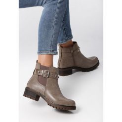 Khaki Botki Nia. Brązowe botki damskie Born2be, na jesień, glamour, z okrągłym noskiem, bez obcasa, na płaskiej podeszwie, bez zapięcia. Za 99.99 zł.
