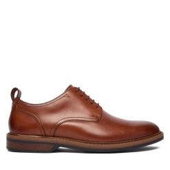 Półbuty Clarks. Brązowe półbuty męskie Clarks, bez zapięcia. Za 479.99 zł.