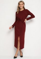 Bordowa Sukienka Ozdobiona Węzłem i Wycięciem z Boku Zeiiel. Czerwone sukienki damskie Born2be, do pracy, m, bez wzorów, biznesowe, bez kołnierzyka, bez ramiączek, maxi. Za 89.99 zł.