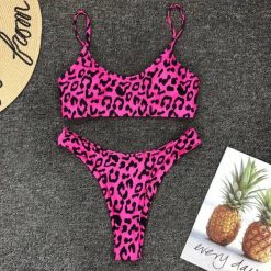 Strój kąpielowy bikini szybkoschnący z solidnym topem na lato Marys. Bikini damskie Intica, bez wzorów. Za 129.00 zł.