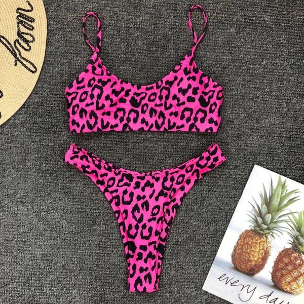 Strój kąpielowy bikini szybkoschnący z solidnym topem na lato Marys. Bikini damskie Intica, bez wzorów. Za 129.00 zł.