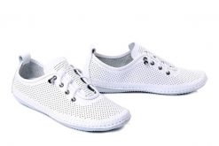 ARTIKER RELAKS 54C0831 biały, półbuty damskie. Białe półbuty damskie Artiker Relaks, bez wzorów, ze skóry, bez obcasa. Za 165.67 zł.