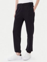On Spodnie dresowe Club Pants 1WE1005 Czarny Relaxed Fit. Czarne spodnie dresowe damskie On, m, bez wzorów, z bawełny. Za 379.99 zł.
