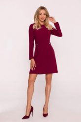 Elegancka sukienka trapezowa z patkami w talii bordowa. Czerwone sukienki damskie Stylove, do pracy, l, bez wzorów, biznesowe, bez kołnierzyka, bez ramiączek, trapezowe. Za 249.00 zł.