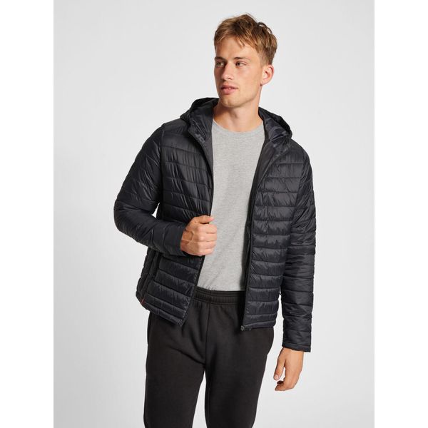 Kurtka z kapturem Hummel Red. Czarne kurtki męskie HUMMEL, m, bez wzorów, z puchu, z kapturem. Za 407.90 zł.