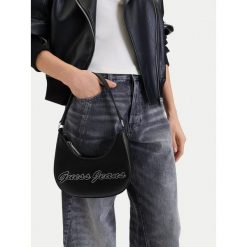 Torebka Guess Jeans. Czarne torebki klasyczne damskie Guess Jeans, z aplikacjami, z jeansu, bez dodatków. Za 229.99 zł.