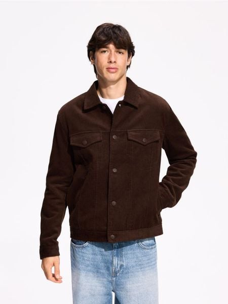 Sztruksowa koszula regular fit - ciemnobrązowy. Brązowe koszule męskie Reserved, l, bez wzorów, ze sztruksu, bez kołnierzyka, bez ramiączek. Za 199.99 zł.
