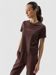 4F T-shirt regular z nadrukiem damski - brązowy XS. Brązowe t-shirty damskie 4f, xs, bez wzorów, z bawełny, bez kołnierzyka. W wyprzedaży za 29.99 zł.