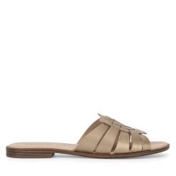 Klapki Lasocki. Żółte klapki damskie Lasocki, bez wzorów, bez obcasa. Za 139.99 zł.