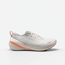 Buty do biegania męskie Kiprun Kipcore. Białe obuwie do biegania damskie KIPRUN. Za 299.99 zł.