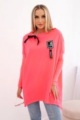 Bluza oversize z asymetrycznymi bokami różowy neon. Czerwone bluzy bez kaptura damskie KESI, l, z bawełny. Za 209.11 zł.
