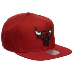 Mitchell & Ness czapka z daszkiem NBA Chicago Bulls Top Spot Snapback. Czerwone czapki męskie Mitchell & Ness, bez wzorów, sportowe. Za 149.00 zł.