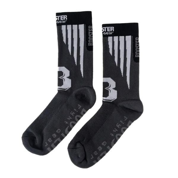 Skarpetki Booster Fight Gear Rapid Strike Pro 1. Czarne skarpetki damskie BOOSTER FIGHT GEAR, bez wzorów, ze skóry. Za 119.00 zł.