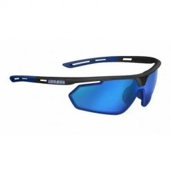Fotochromowe okulary przeciwsłoneczne Salice 018 RWX. Czarne okulary przeciwsłoneczne damskie salice. Za 479.00 zł.