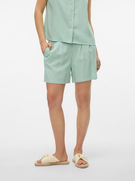 Vero Moda Szorty w kolorze miętowym rozmiar: XS. Zielone szorty damskie Vero Moda, bez wzorów, z podwyższonym stanem. Za 43.78 zł.
