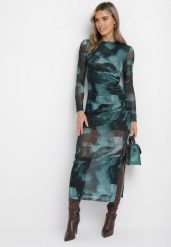 Zielona Siateczkowa Sukienka Maxi z Marszczeniem i Rozcięciem Valpuri. Zielone sukienki damskie Born2be, l, z aplikacjami, z tkaniny, eleganckie, bez kołnierzyka, bez ramiączek, maxi. W wyprzedaży za 135.99 zł.
