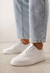 Białe Wsuwane Tenisówki z Perforacją i Podeszwą z Bieżnikiem Illanya. Białe trampki i tenisówki damskie Born2be, bez wzorów, z jeansu. Za 69.99 zł.