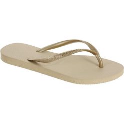 Japonki damskie Havaianas Slim. Brązowe klapki damskie Havaianas, bez wzorów, z kauczuku, bez obcasa. Za 109.99 zł.