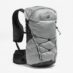 Plecak turystyczny Quechua MH500 Light 22 l. Czarne plecaki damskie QUECHUA, bez wzorów, sportowe. Za 269.99 zł.