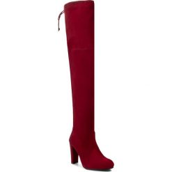 Muszkieterki STUART WEITZMAN - Highland Scarlet Suede. Czerwone kozaki damskie Stuart Weitzman, z materiału, bez obcasa, na obcasie. W wyprzedaży za 1,829.00 zł.