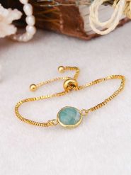 Pierres de Jade Pozłacana bransoletka z amazonitem rozmiar: onesize. Niebieskie bransoletki damskie Pierres de Jade, pozłacane. Za 43.99 zł.