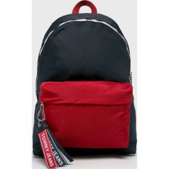 Tommy Jeans - Plecak. Czarne plecaki męskie Tommy Jeans, bez wzorów, z jeansu. W wyprzedaży za 259.90 zł.