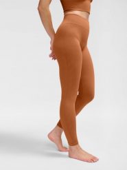 Damskie legginsy bezszwowe Hummel MT Adapt MW. Brązowe legginsy damskie HUMMEL, xs, bez wzorów, z dzianiny. Za 252.50 zł.