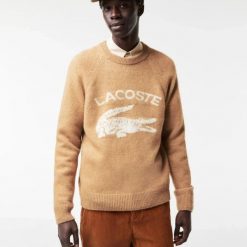 Sweter turystyczny męski Lacoste AH0447 gruby brązowy z alpaką i wełną. Brązowe swetry męskie Lacoste, m, bez wzorów, z materiału, bez kołnierzyka. Za 647.00 zł.
