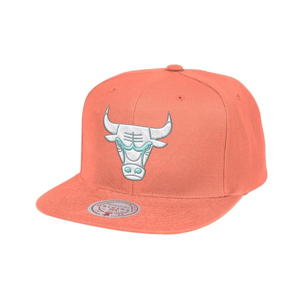Czapka typu snapback Mitchell & Ness Ocean Dreams Chicago Bulls. Brązowe czapki męskie Mitchell & Ness, bez wzorów. Za 194.00 zł.