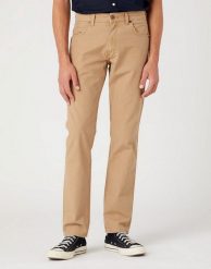 WRANGLER GREENSBORO MĘSKIE SPODNIE MATERIAŁOWE TIGERS EYE W15QDRC20 112334233. Spodnie materiałowe męskie Wrangler, bez wzorów, z materiału. Za 229.99 zł.