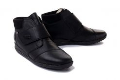RIEKER TEX 44255-00 black, botki damskie. Czarne botki damskie Rieker, na zimę, z wełny, bez obcasa, bez zapięcia. Za 419.90 zł.