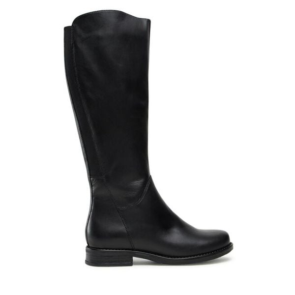 Kozaki Lasocki. Czarne kozaki damskie Lasocki, bez obcasa, na płaskiej podeszwie. Za 379.99 zł.