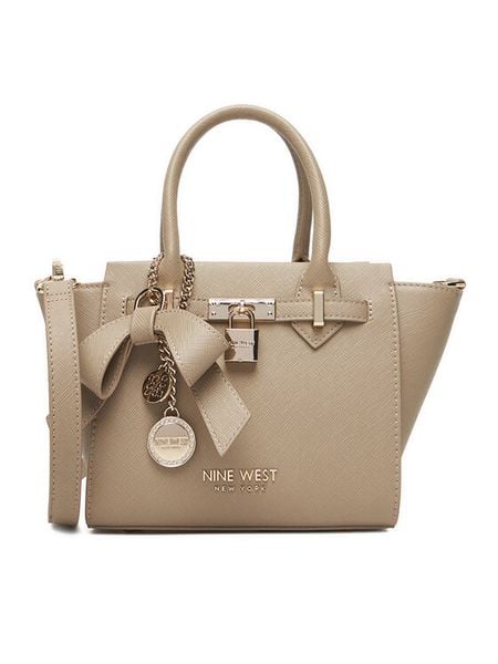 Nine West Torebka CEO-Chelsea-Charm-I-LX10187 Beżowy. Brązowe torebki klasyczne damskie Nine West, bez wzorów, z materiału, bez dodatków. Za 329.99 zł.
