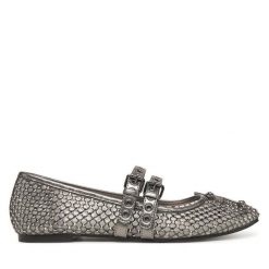 Baleriny Guess. Szare baleriny damskie Guess, z aplikacjami, bez obcasa. Za 339.99 zł.