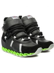 Camper Botki w kolorze czarnym rozmiar: 37. Czarne botki damskie Camper, bez obcasa, bez zapięcia. Za 357.63 zł.